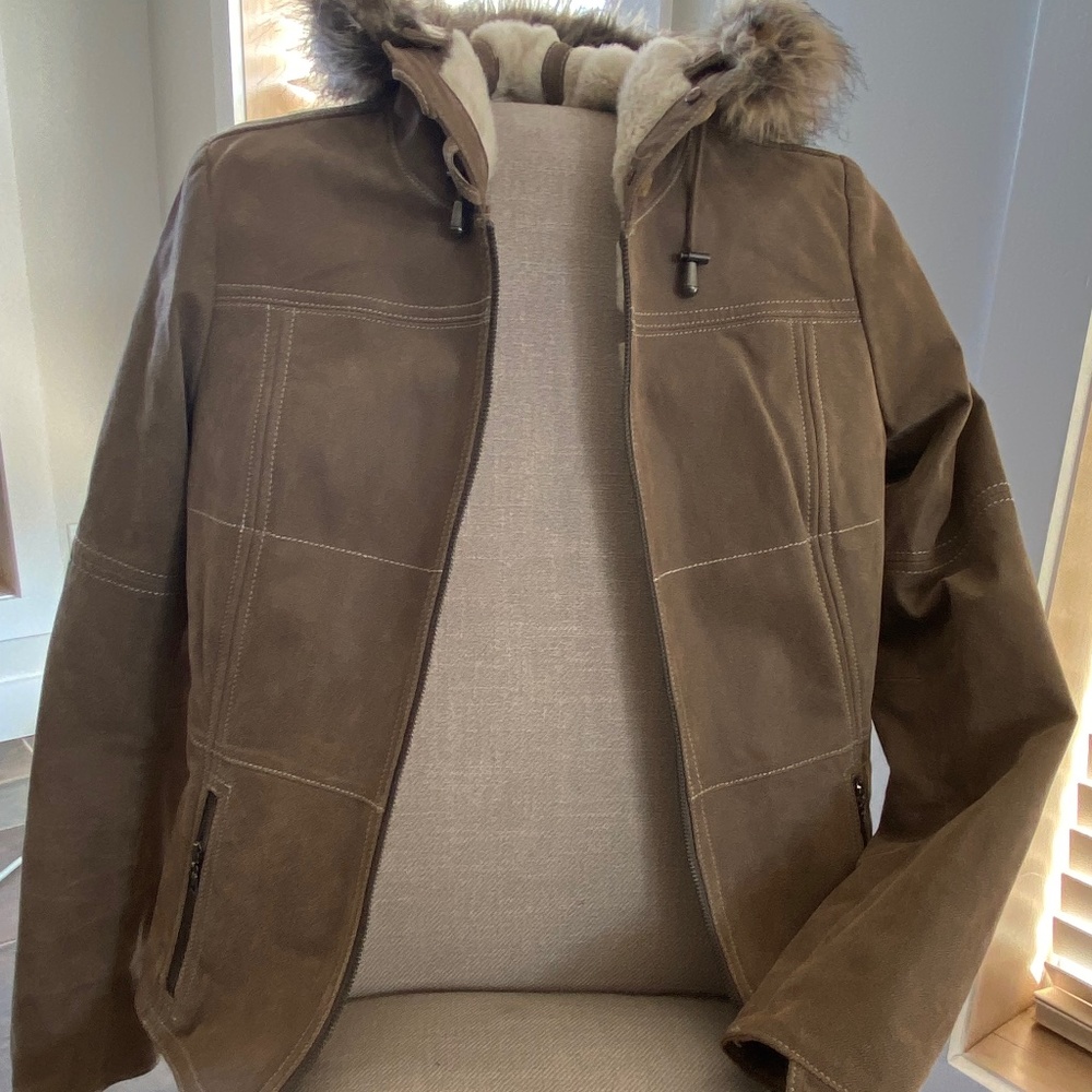 VINTAGE Danier Suede new womens’s thinsulate jacket. Size S. NWOT.